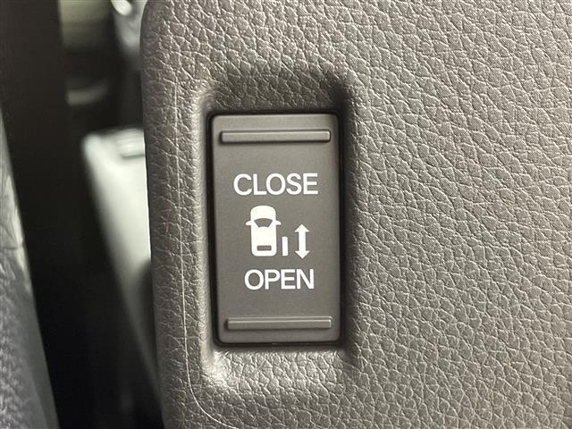 ステップワゴン e:HEVエアー EX 登録未使用車/禁煙車/レーダークルーズ/衝突軽減/レーンキープ/ブラインドスポットモニター/コーナーセンサー/シートヒーター/純正ナビ/Bluetooth/フルセグ/オートライト/LEDヘッドライト(29枚目)