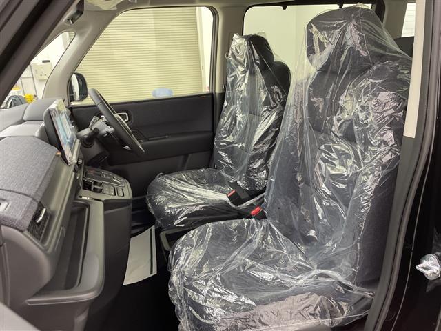 ステップワゴン e:HEVエアー EX 登録未使用車/禁煙車/レーダークルーズ/衝突軽減/レーンキープ/ブラインドスポットモニター/コーナーセンサー/シートヒーター/純正ナビ/Bluetooth/フルセグ/オートライト/LEDヘッドライト(32枚目)