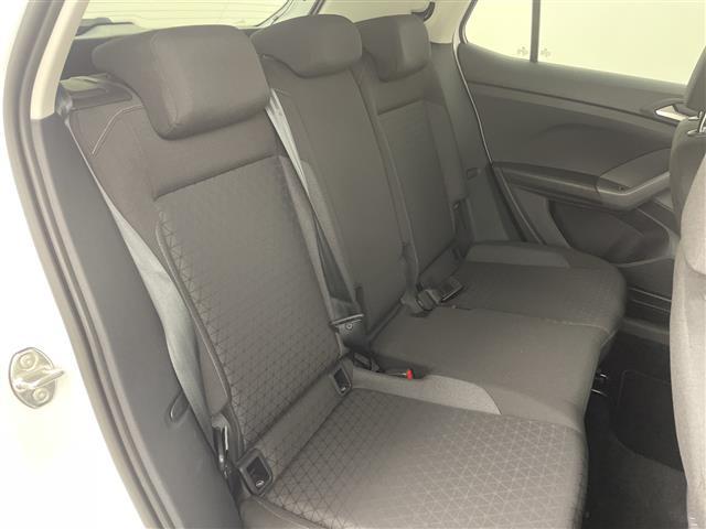 Ｔ－クロス ＴＳＩ　アクティブ　禁煙車／ワンオーナー／ＢＳＭ／純正８型ナビ／ワイヤレス充電／パーキングアシスト／レーダークルーズコントロール／バックカメラ／フルセグ／Ｂｌｕｅｔｏｏｔｈ接続／ＬＥＤヘッドライト／オートライト／ＥＴＣ（14枚目）