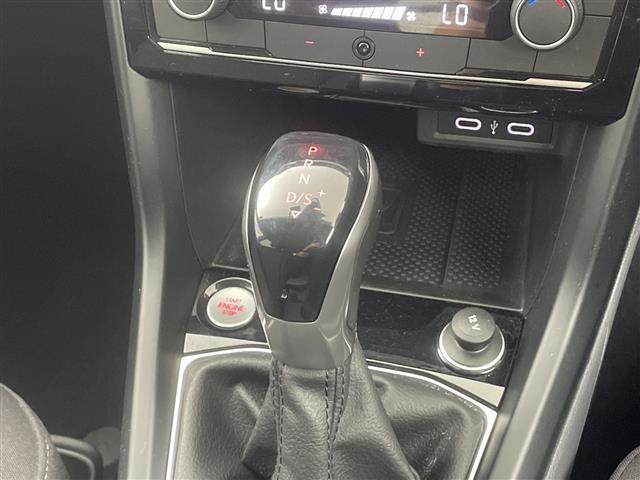 Ｔ－クロス ＴＳＩ　アクティブ　禁煙車／ワンオーナー／ＢＳＭ／純正８型ナビ／ワイヤレス充電／パーキングアシスト／レーダークルーズコントロール／バックカメラ／フルセグ／Ｂｌｕｅｔｏｏｔｈ接続／ＬＥＤヘッドライト／オートライト／ＥＴＣ（23枚目）