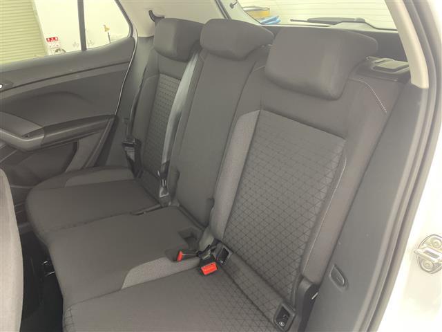 Ｔ－クロス ＴＳＩ　アクティブ　禁煙車／ワンオーナー／ＢＳＭ／純正８型ナビ／ワイヤレス充電／パーキングアシスト／レーダークルーズコントロール／バックカメラ／フルセグ／Ｂｌｕｅｔｏｏｔｈ接続／ＬＥＤヘッドライト／オートライト／ＥＴＣ（32枚目）