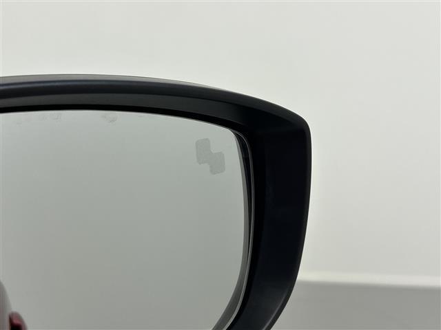 �K���X�R�[�e�B���O�A�i�r�Q�[�V�����A�d�s�b�ȂǁA���̑��̃p�[�c�̎��t�������ς���̂����k�������Ă���܂��I�I�N���}�̂��Ɖ��ł����C�����������I