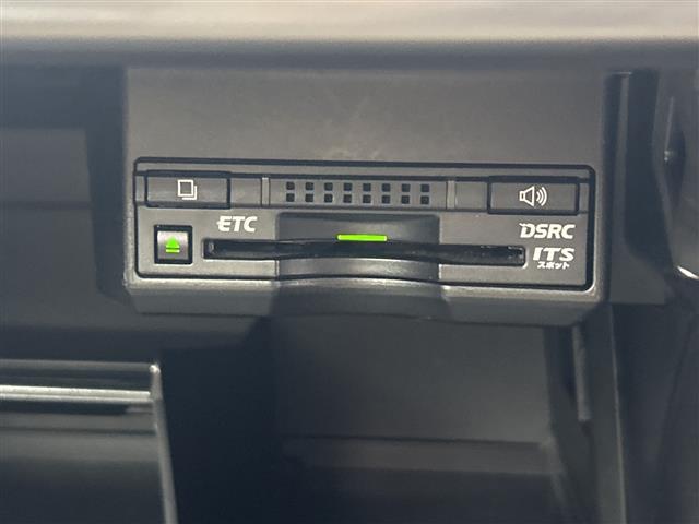 ＣＴ ＣＴ２００ｈ　バージョンＣ　禁煙車　純正ナビ　シートヒーター　前席パワーシート　前後ドライブレコーダー　バックカメラ　クルーズコントロール　ＥＴＣ　ＬＥＤヘッドライト　　パドルシフト　フルセグＴＶ　純正アルミホイール　横滑り防止（27枚目）