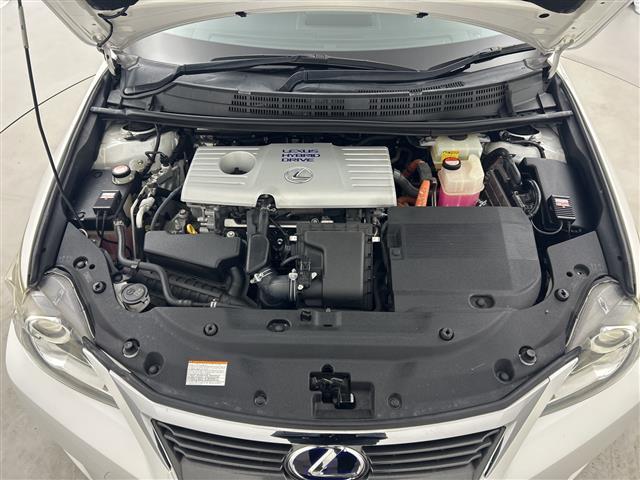 ＣＴ ＣＴ２００ｈ　バージョンＣ　禁煙車　純正ナビ　シートヒーター　前席パワーシート　前後ドライブレコーダー　バックカメラ　クルーズコントロール　ＥＴＣ　ＬＥＤヘッドライト　　パドルシフト　フルセグＴＶ　純正アルミホイール　横滑り防止（42枚目）