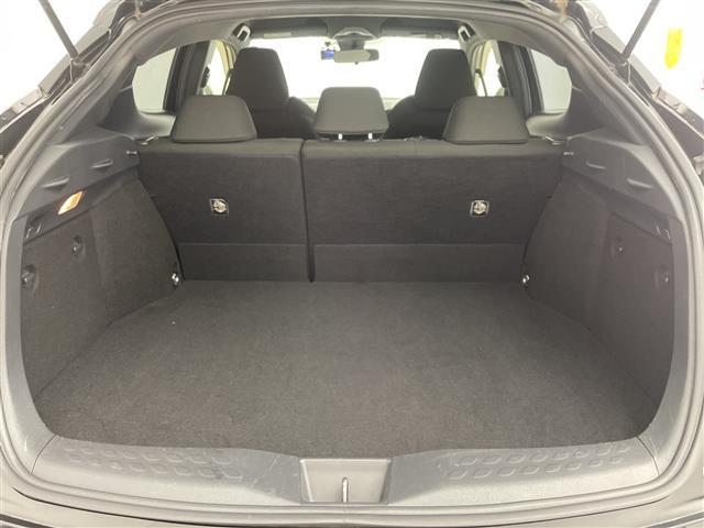 Ｃ－ＨＲ Ｓ　ＬＥＤパッケージ　禁煙車　純正７型ナビ　フルセグＴＶ　ＢＴ　レーダークルーズコントロール　２．０ＥＴＣ　バックカメラ　オートハイビーム　ステアリングリモコン　電動パーキングブレーキ　前後ドライブレコーダー（15枚目）