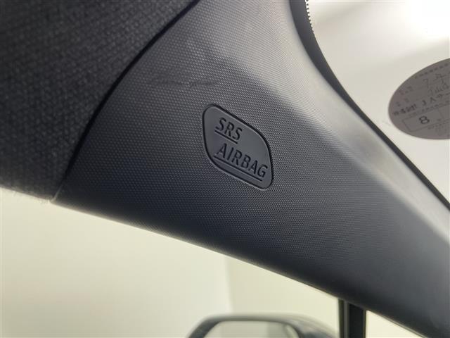 Ｃ－ＨＲ Ｓ　ＬＥＤパッケージ　禁煙車　純正７型ナビ　フルセグＴＶ　ＢＴ　レーダークルーズコントロール　２．０ＥＴＣ　バックカメラ　オートハイビーム　ステアリングリモコン　電動パーキングブレーキ　前後ドライブレコーダー（29枚目）