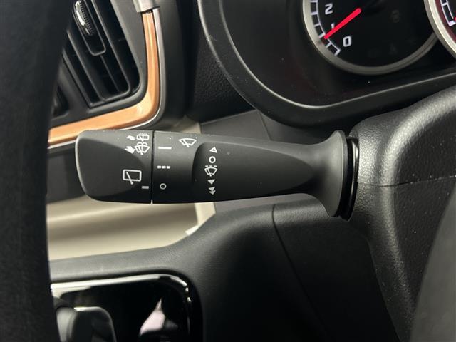 パッソ モーダ　禁煙車／車線逸脱／トヨタセーフティーセンス／オートマチックハイビーム／スマートキー／オートライト／オートエアコン／アイドリングストップ／ＬＥＤヘッドライト／クリアランスソナー／盗難防止装置（9枚目）