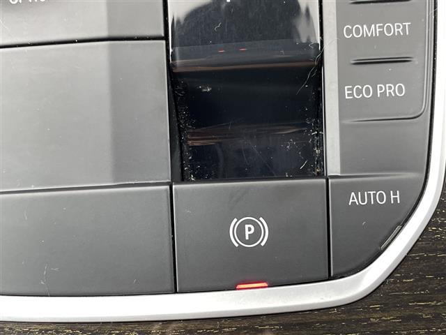 3シリーズ 320d xDrive Mスポーツ 禁煙車 4WD 純正ナビ 全周囲カメラ 電動バックドア アクティブクルーズコントロール フルセグTV 前後ドライブレコーダー 前席パワーシート シートヒーター Wエアコン 純正AW付サマータイヤ車載(9枚目)