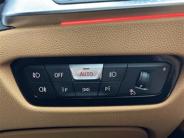 3シリーズ 320d xDrive Mスポーツ 禁煙車 4WD 純正ナビ 全周囲カメラ 電動バックドア アクティブクルーズコントロール フルセグTV 前後ドライブレコーダー 前席パワーシート シートヒーター Wエアコン 純正AW付サマータイヤ車載(25枚目)