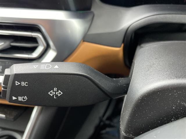 3シリーズ 320d xDrive Mスポーツ 禁煙車 4WD 純正ナビ 全周囲カメラ 電動バックドア アクティブクルーズコントロール フルセグTV 前後ドライブレコーダー 前席パワーシート シートヒーター Wエアコン 純正AW付サマータイヤ車載(29枚目)