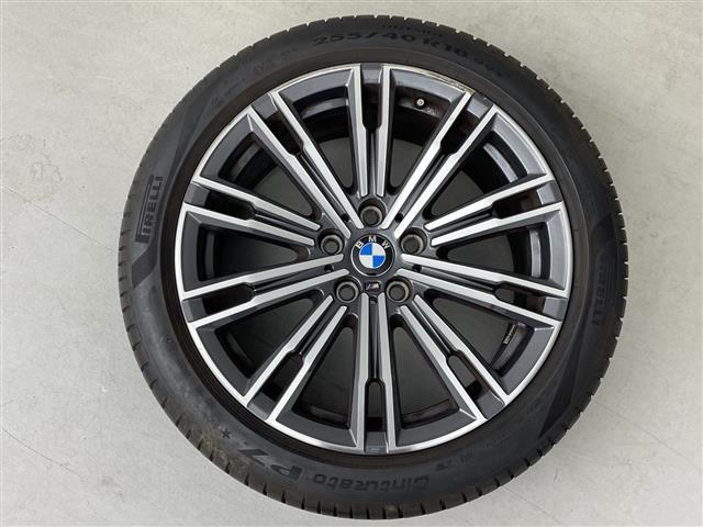 3シリーズ 320d xDrive Mスポーツ 禁煙車 4WD 純正ナビ 全周囲カメラ 電動バックドア アクティブクルーズコントロール フルセグTV 前後ドライブレコーダー 前席パワーシート シートヒーター Wエアコン 純正AW付サマータイヤ車載(32枚目)