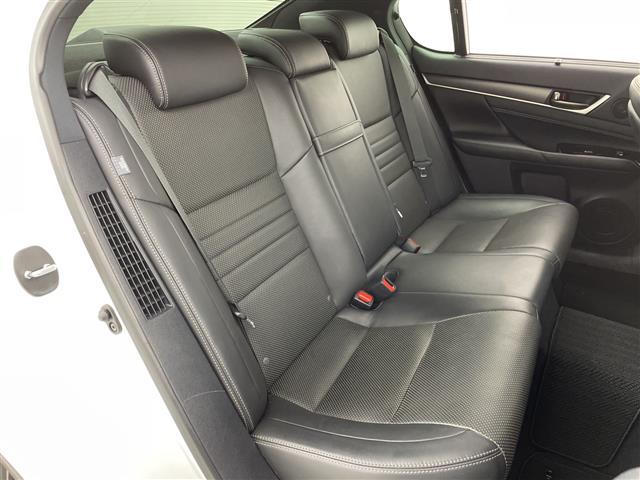 GS GS450h Fスポーツ 禁煙車 サンルーフ 純正エアロ 12.3インチ純正ナビ 衝突軽減 追従走行 ブラインドスポットモニター ステアリングヒーター シートヒーター エアシート ドライブレコーダー ETC2.0 パワーシート(14枚目)