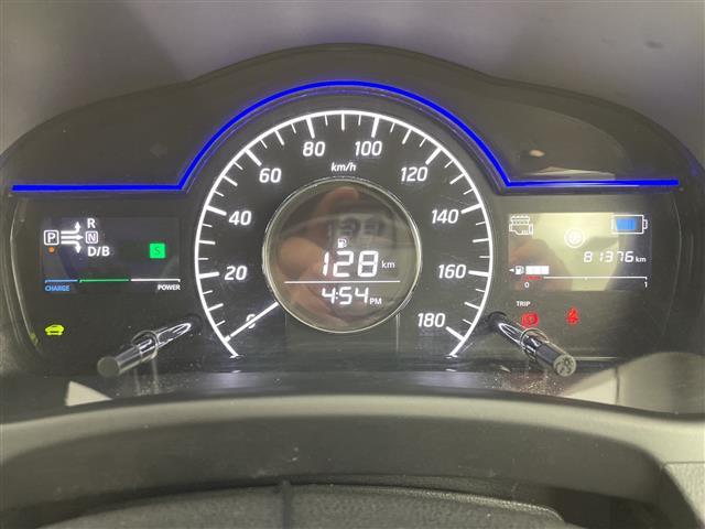 ノート e-パワー X 禁煙車 アラウンドビューモニター デジタルインナーミラー 純正7型ナビ フルセグTV レーダークルーズコントロール 前後ドライブレコーダー レーンアシスト エンジンスターター ETC オートライト(21枚目)