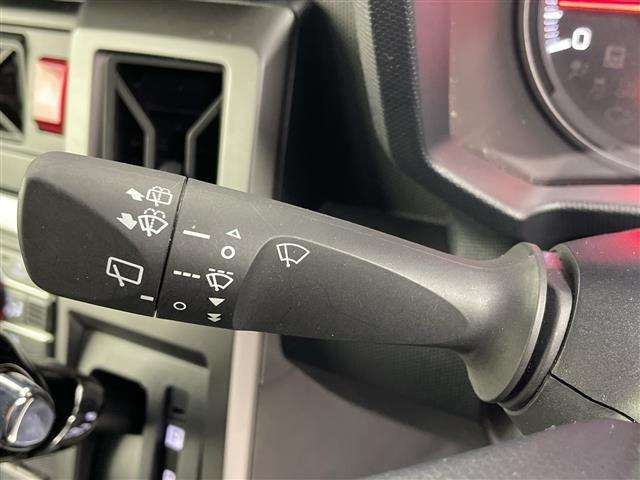 ���ŐV�i�r�i�t���Z�O�E�����Z�O�E�c�u�c�Đ��j�����ē��B�J���b�c�F���A�E�A���p�C���E�C�N���v�X�̃i�r���戵���Ă���o�b�N�J�����i�o�b�N���j�^�[�j��ȃ��j�^�[�i�t���b�v�_�E�����j�^�[�j�̎�t���\�ł��B