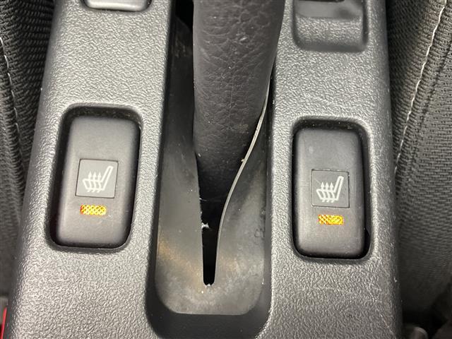 ���ŐV�i�r�i�t���Z�O�E�����Z�O�E�c�u�c�Đ��j�����ē��B�J���b�c�F���A�E�A���p�C���E�C�N���v�X�̃i�r���戵���Ă���o�b�N�J�����i�o�b�N���j�^�[�j��ȃ��j�^�[�i�t���b�v�_�E�����j�^�[�j�̎�t���\�ł��B