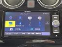 ノート 禁煙車/衝突軽減/社外7インチナビ/Bluetooth/フルセグTV/アラウンドビューモニター/デジタルインナーミラー/ETC/オートエアコン/レーンキープアシスト/アルミ付き夏タイヤ積込(4枚目)