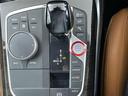 320d xDrive Mスポーツ 禁煙車 4WD 純正ナビ 全周囲カメラ 電動バックドア アクティブクルーズコントロール フルセグTV 前後ドライブレコーダー 前席パワーシート シートヒーター Wエアコン 純正AW付サマータイヤ車載(22枚目)