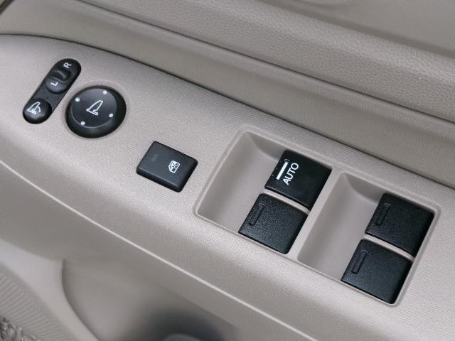 Ｎ－ＷＧＮ Ｇ・Ｌパッケージ　ワンオーナー　Ｇａｔｈｅｒｓメモリーナビ　ワンセグテレビ　バックカメラ　Ｂｌｕｅｔｏｏｔｈ　社外ＬＥＤヘッドライト　オートライト　オートリトラミラー　ＥＴＣ　純正フロアマット　スマートキー（26枚目）