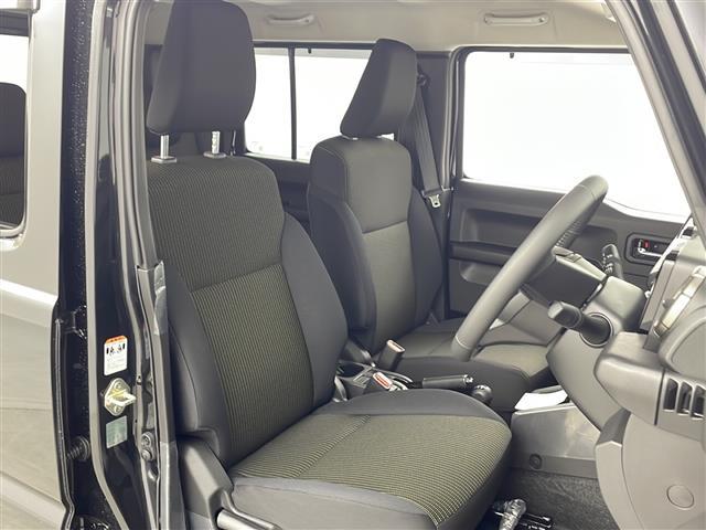 ジムニーノマド ＦＣ　２／４ＷＤ切り替え　デュアルカメラブレーキサポート　先行車発進お知らせ　標識認識機能　アダプティブクルーズコントロール　車線逸脱警報機能　ふらつき警報機能　前席シートヒーター　コーナーセンサー（10枚目）