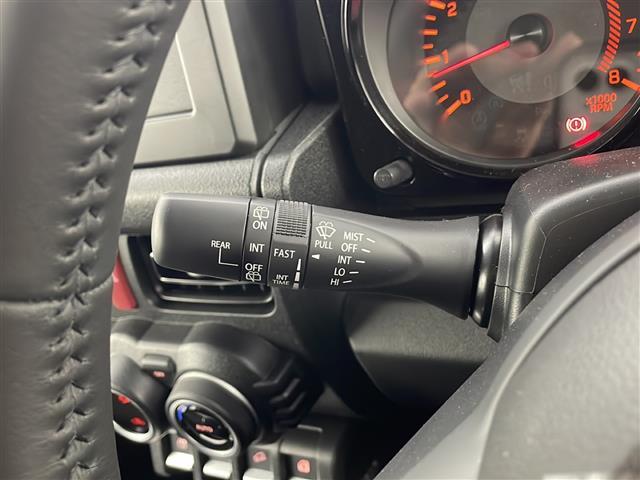 ジムニーノマド ＦＣ　２／４ＷＤ切り替え　デュアルカメラブレーキサポート　先行車発進お知らせ　標識認識機能　アダプティブクルーズコントロール　車線逸脱警報機能　ふらつき警報機能　前席シートヒーター　コーナーセンサー（16枚目）