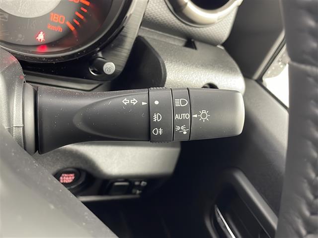 ジムニーノマド ＦＣ　２／４ＷＤ切り替え　デュアルカメラブレーキサポート　先行車発進お知らせ　標識認識機能　アダプティブクルーズコントロール　車線逸脱警報機能　ふらつき警報機能　前席シートヒーター　コーナーセンサー（17枚目）