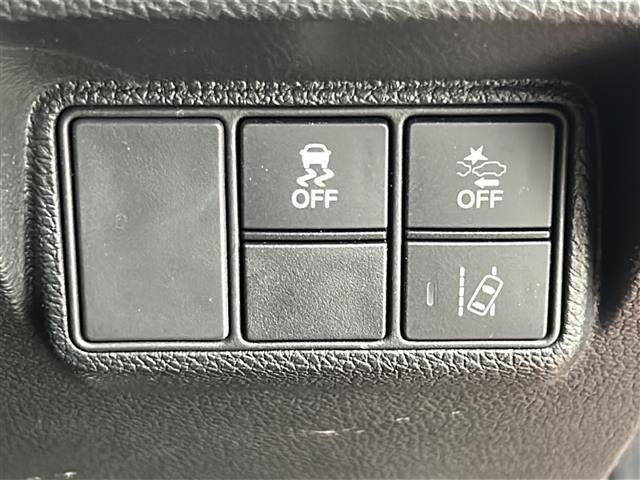 安心の全車保証付き！（※部分保証、国産車は納車後３ヶ月、輸入車は納車後１ヶ月の保証期間となります）。その他長期保証（有償）もご用意しております！※長期保証を付帯できる車両には条件がございます。