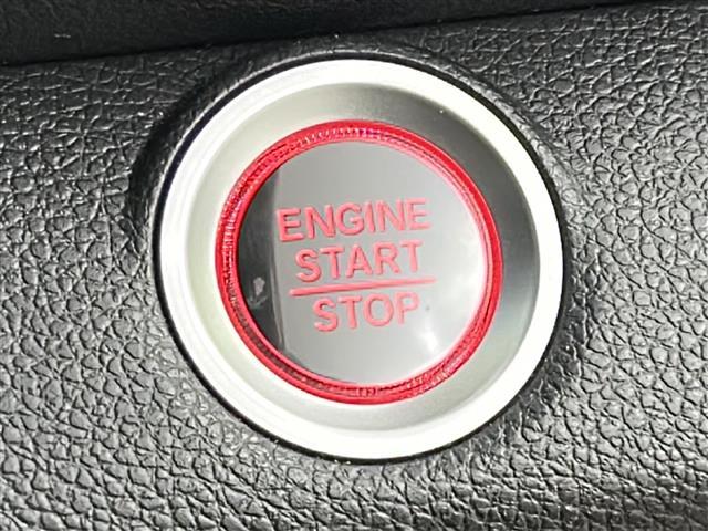 気になる車はすぐにお問い合わせください！画面右側の００６６から始まる無料ダイヤルからお問い合わせ下さい！専門スタッフがお車のご質問にお答えいたします！