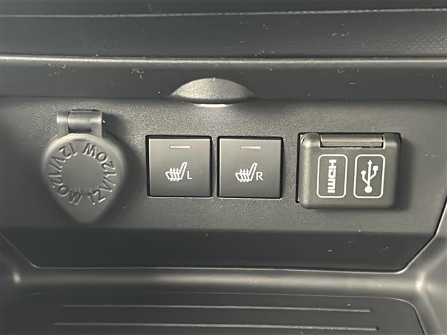 ライズ Ｚ　登録済未使用車　純正ディスプレイオーディオ　フルセグＴＶ　バックカメラ　プリクラッシュセーフティ　レーダークルーズコントロール　シートヒーター　ＬＥＤヘッドライト　スマートキー　純正１７インチＡＷ（7枚目）