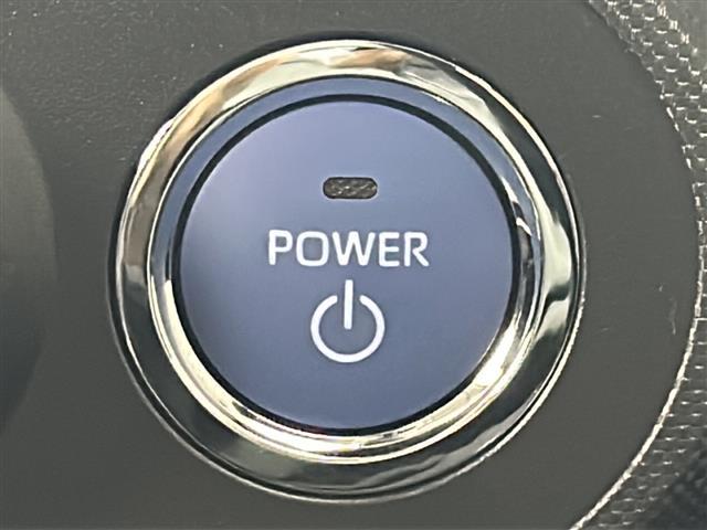 ライズ Ｚ　登録済未使用車　純正ディスプレイオーディオ　フルセグＴＶ　バックカメラ　プリクラッシュセーフティ　レーダークルーズコントロール　シートヒーター　ＬＥＤヘッドライト　スマートキー　純正１７インチＡＷ（8枚目）