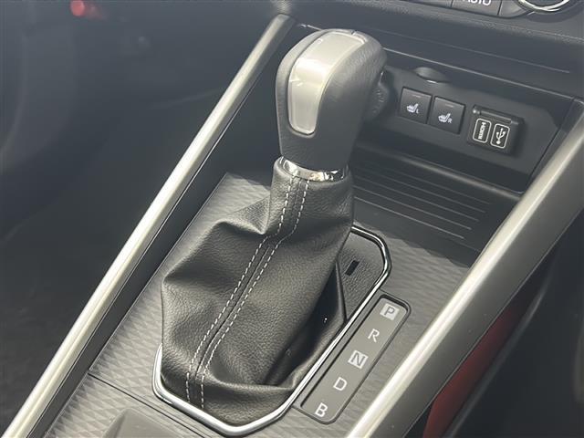 ライズ Ｚ　登録済未使用車　純正ディスプレイオーディオ　フルセグＴＶ　バックカメラ　プリクラッシュセーフティ　レーダークルーズコントロール　シートヒーター　ＬＥＤヘッドライト　スマートキー　純正１７インチＡＷ（17枚目）