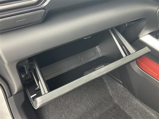 ライズ Ｚ　登録済未使用車　純正ディスプレイオーディオ　フルセグＴＶ　バックカメラ　プリクラッシュセーフティ　レーダークルーズコントロール　シートヒーター　ＬＥＤヘッドライト　スマートキー　純正１７インチＡＷ（20枚目）