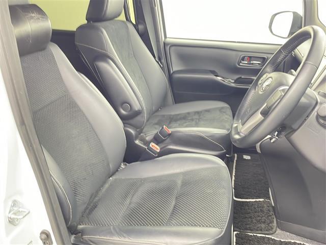 ヴォクシー ＺＳ　煌ＩＩＩ　９インチナビ　後席モニター　ＥＴＣ　クルーズコントロール　バックカメラ　ビルトインＥＴＣ　オートライト　ＬＥＤヘッドライト　フロントフォグランプ　純正フロアマット　純正ドアバイザー（11枚目）