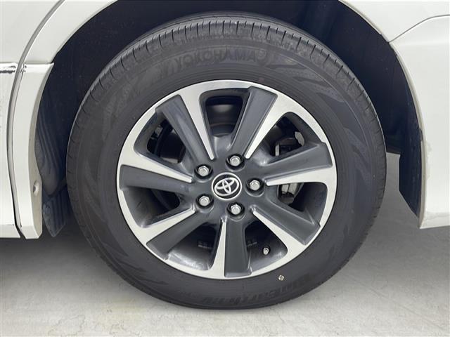 ヴォクシー ＺＳ　煌ＩＩＩ　９インチナビ　後席モニター　ＥＴＣ　クルーズコントロール　バックカメラ　ビルトインＥＴＣ　オートライト　ＬＥＤヘッドライト　フロントフォグランプ　純正フロアマット　純正ドアバイザー（41枚目）