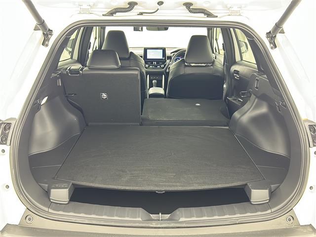 カローラクロス ハイブリッド　Ｚ　純正ディスプレイオーディオ　トヨタセーフティセンス　オートライト　クリアランスソナーヘッドライト　レベライザー　フォグランプ　電動格納ミラー　ミラーウインカー　ドアバイザー　ルーフレール　ＥＴＣ（31枚目）