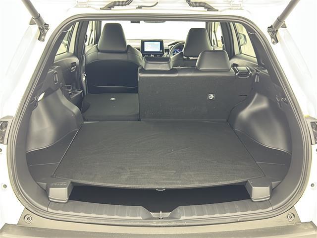 カローラクロス ハイブリッド　Ｚ　純正ディスプレイオーディオ　トヨタセーフティセンス　オートライト　クリアランスソナーヘッドライト　レベライザー　フォグランプ　電動格納ミラー　ミラーウインカー　ドアバイザー　ルーフレール　ＥＴＣ（32枚目）