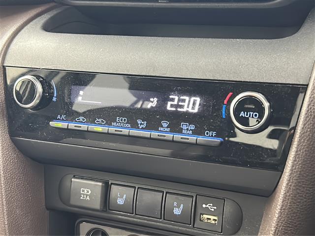 ヤリスクロス Ｚ　ワンオーナーディスプレイオーディオ全方位カメラトヨタセーフティセンスハーフレザーシートパワーシートシートヒータービルトインＥＴＣ前後ドライブレコーダーＬＥＤヘッドライトオートライト取扱説明書（11枚目）