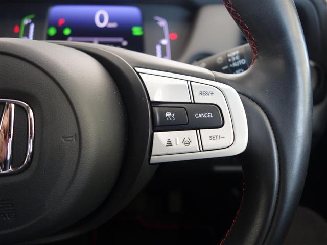 フィット ｅ：ＨＥＶホーム　２０周年特別仕様車　カーサ（11枚目）