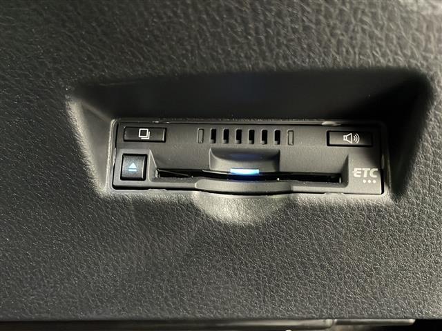 C-HR G モード ネロ セーフティプラス 純正9インチディスプレイオーディオ 全周囲カメラ TRDエアロ トヨタセーフティセンス 電動パーキングブレーキ オートブレーキホールド シートヒーター BSM ビルトインETC 前後ドラレコ ETC(18枚目)