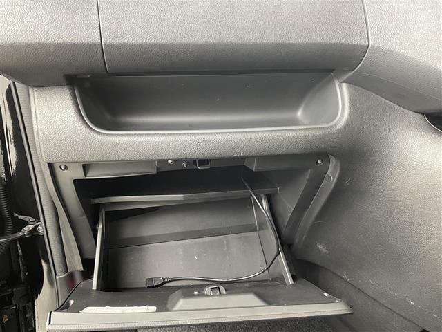 セレナ ハイウェイスターS-HVアドバンスドセーフティパック 純正SDナビDTV アラウンドビューカメラ ETC 両側パワースライドドア エマージェンシーブレーキ HIDライト フォグ ウィンカードアミラー オートライト マット バイザー インテリキー(24枚目)