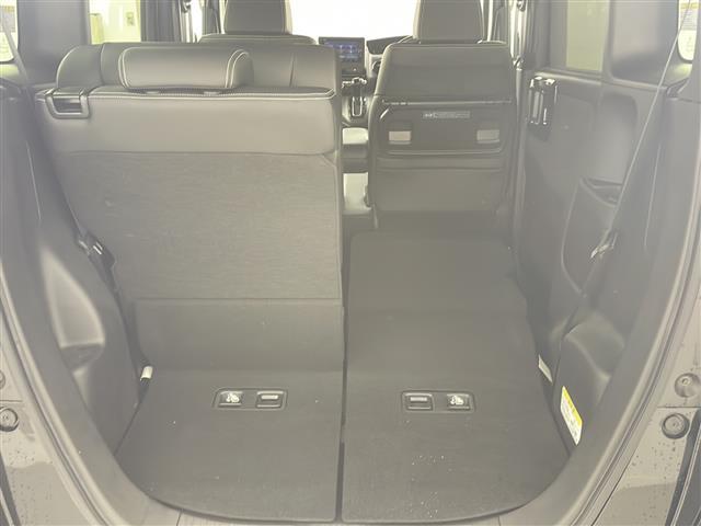 N-BOXカスタム Lターボ 純正ナビバックカメラホンダセンシングアダプティブクルーズコントロール両側パワースライドドア前方ドライブレコーダーパドルシフトステアリングリモコンビルトインETCハーフレザーシートD/Nシートヒーター(28枚目)