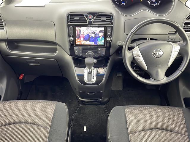 セレナ ハイウェイスター Vセレ+セーフティII SHV IMPULエアロIMPULマフラーIMPUL18インチアルミホイール純正ナビアラウンドビューモニターフリップダウンモニターエマージェンシーブレーキ車線逸脱警報コーナーセンサークルーズコントロール(8枚目)