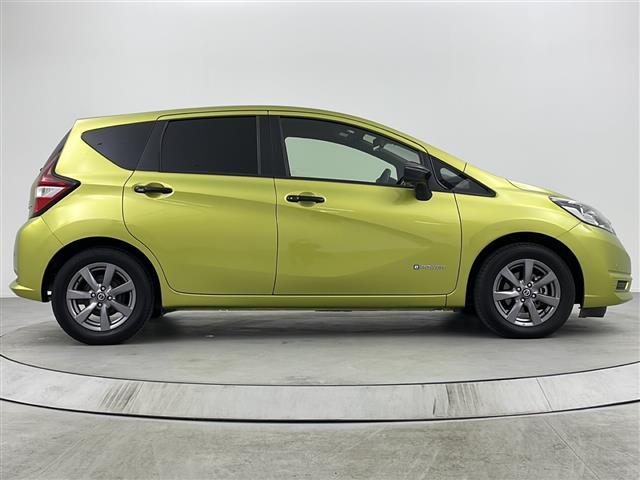 ノート e-パワー X ブラックアロー 純正ナビアラウンドビューモニターエマージェンシーブレーキ車線逸脱警報コーナーセンサーアダプティブクルーズコントロールインテリジェントルームミラーステアリングリモコンETC前方ドライブレコーダー取説書(25枚目)