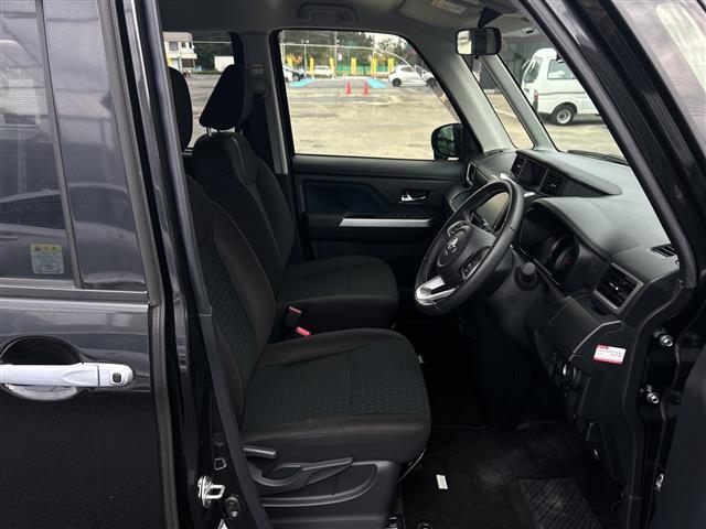 ルーミー カスタムＧ－Ｔ　純正９インチディスプレイオーディオ（ＢＴ／ＣａｒＰｌａｙ）　全周囲カメラ　両側パワースライドドア　衝突被害軽減ブレーキ　ＡＣＣ　ＬＫＡ　両側パワースライドドア　ＬＥＤヘッドライト　ＡＵＴＯライト（21枚目）