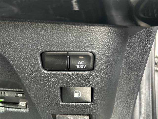 プリウス Ａプレミアム　ツーリングセレクション　４ＷＤ　純正９型ナビ　全方位　ドラレコ前後　レーダークルコン　前席シートヒーター　レザーシート　Ｄ席パワーシート　ＥＴＣ　ＬＥＤ　オートライト　オートハイビーム　ＰＣＳ　純正１７ＡＷ　スマートキー（18枚目）