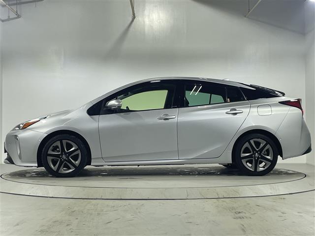 プリウス Ａプレミアム　ツーリングセレクション　４ＷＤ　純正９型ナビ　全方位　ドラレコ前後　レーダークルコン　前席シートヒーター　レザーシート　Ｄ席パワーシート　ＥＴＣ　ＬＥＤ　オートライト　オートハイビーム　ＰＣＳ　純正１７ＡＷ　スマートキー（32枚目）