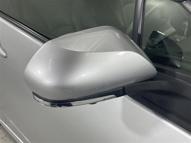 プリウス Ａプレミアム　ツーリングセレクション　４ＷＤ　純正９型ナビ　全方位　ドラレコ前後　レーダークルコン　前席シートヒーター　レザーシート　Ｄ席パワーシート　ＥＴＣ　ＬＥＤ　オートライト　オートハイビーム　ＰＣＳ　純正１７ＡＷ　スマートキー（39枚目）