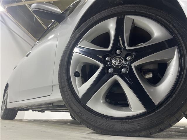 プリウス Ａプレミアム　ツーリングセレクション　４ＷＤ　純正９型ナビ　全方位　ドラレコ前後　レーダークルコン　前席シートヒーター　レザーシート　Ｄ席パワーシート　ＥＴＣ　ＬＥＤ　オートライト　オートハイビーム　ＰＣＳ　純正１７ＡＷ　スマートキー（40枚目）