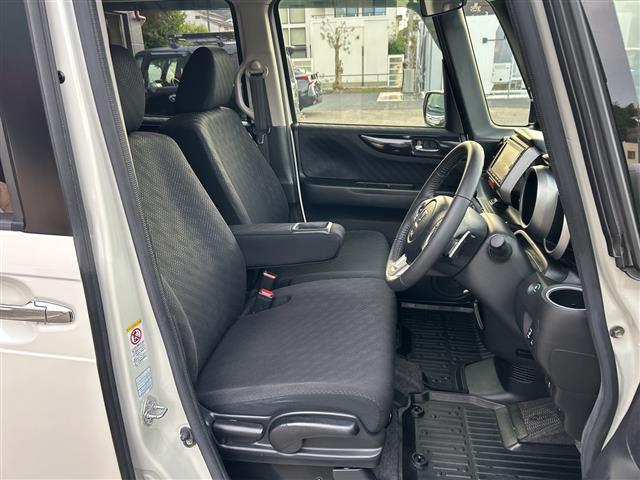 N-BOXカスタム G ターボSSパッケージ 純正インターナビ(VXM-155VSi) 両側パワースライドドア 前席シートヒーター TV BT バックカメラ ETC クルーズコントロール プッシュスタート スマートキー 純正フロアマット(21枚目)