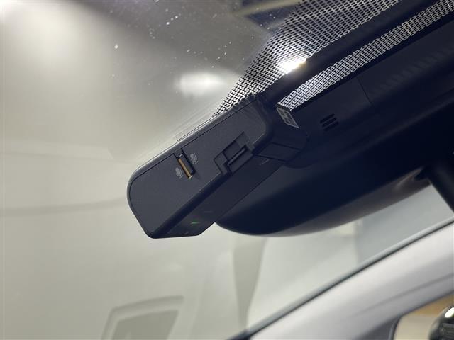 プリウス Aツーリングセレクション 純正9型ナビ フルセグ バックカメラ ビルトインETC 純正ドライブレコーダー 合皮シート 前席シートヒーター トヨタセーフティセンス HUD ACC LED フォグ 純正17AW スマートキー(7枚目)