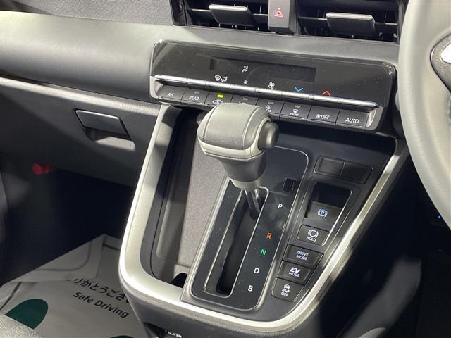 ヴォクシー ハイブリッドS-G 純正10.5型ディスプレイオーディオ 両側電動 Bカメラ トヨタセーフティセンス ETC2.0 LED ACC オートホールド 純16AW スマートキー スペアキー ISOFIX フロアマット(15枚目)